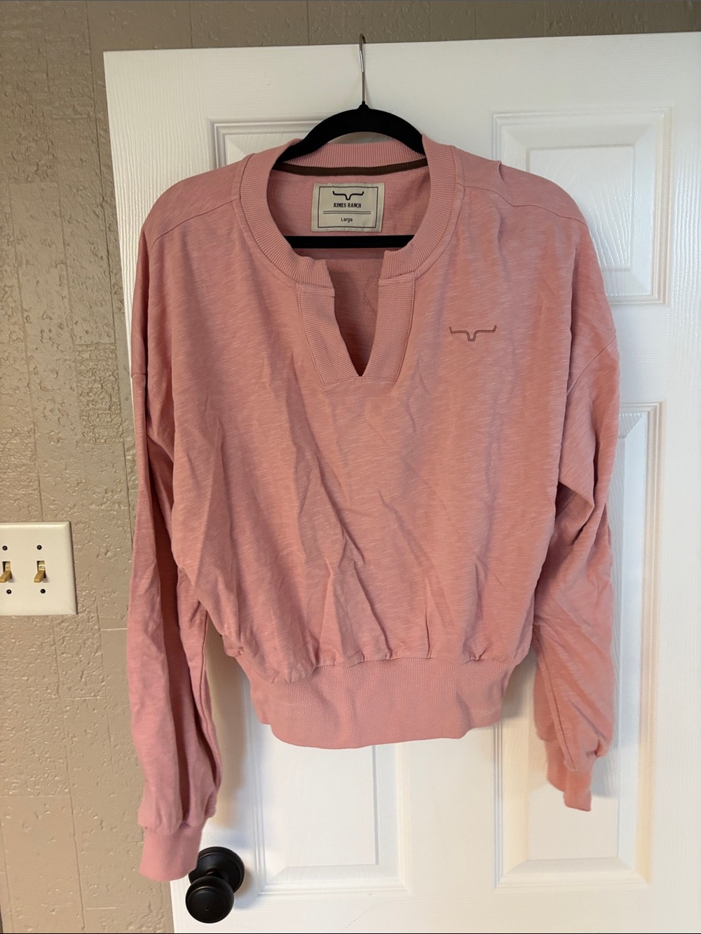 Golf course Rose Split -V Pullover Sweater